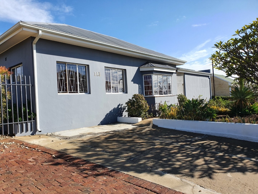5 Bedroom Property for Sale in Prince Albert Western Cape